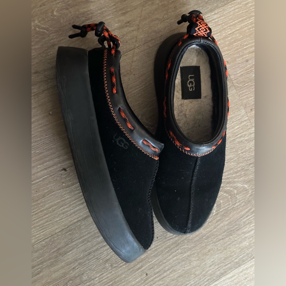 UGG Black and Orange Women's Slippers